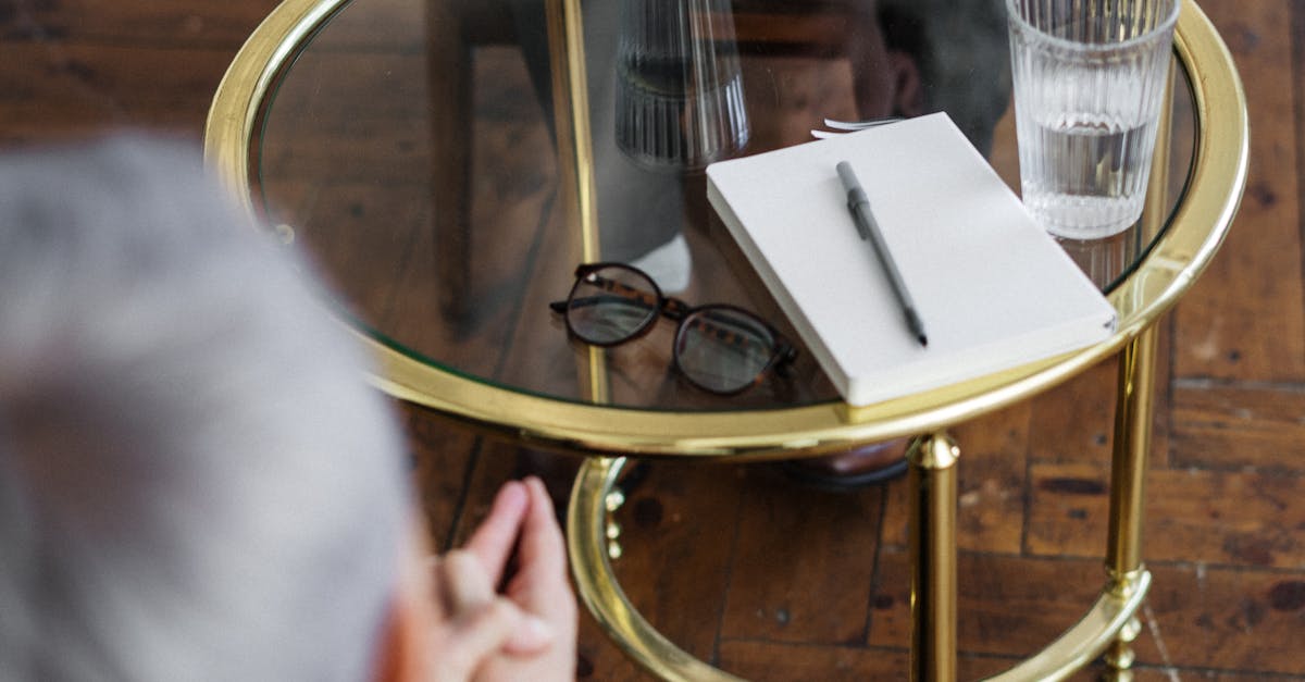 How does online reputation management work?